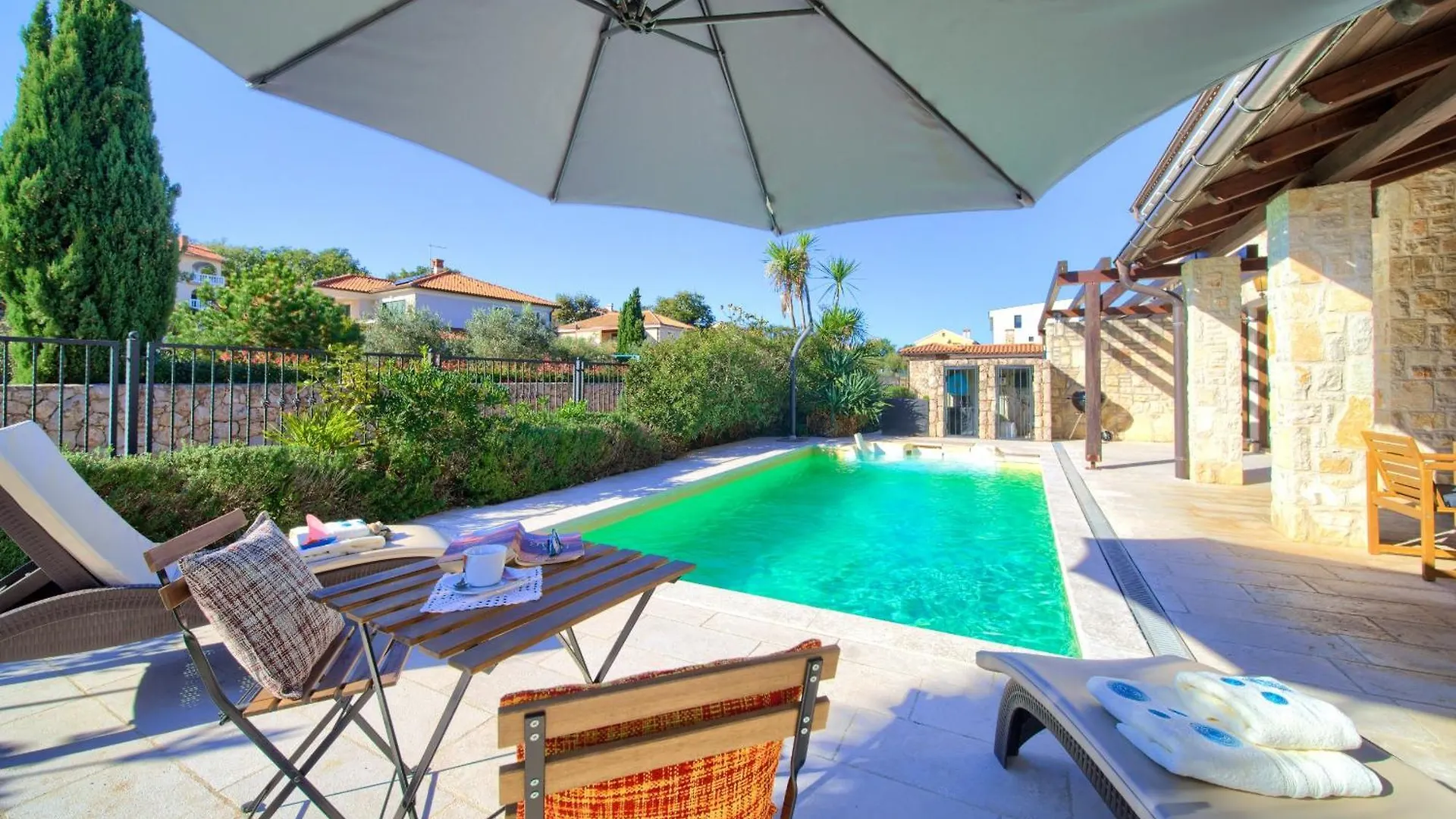 Holiday House Seascape II With Heated Pool Near The Sea Malinska Croatia