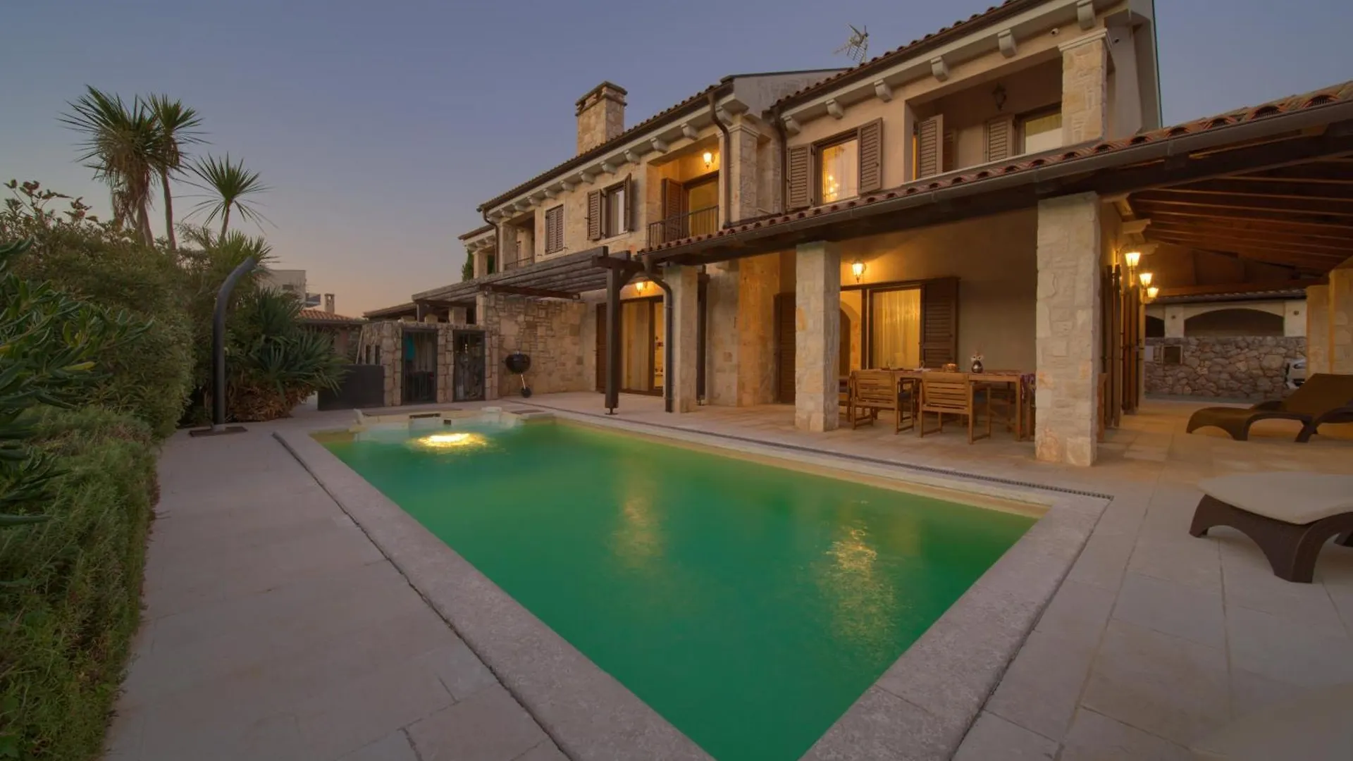 Holiday House Seascape II With Heated Pool Near The Sea Malinska Croatia